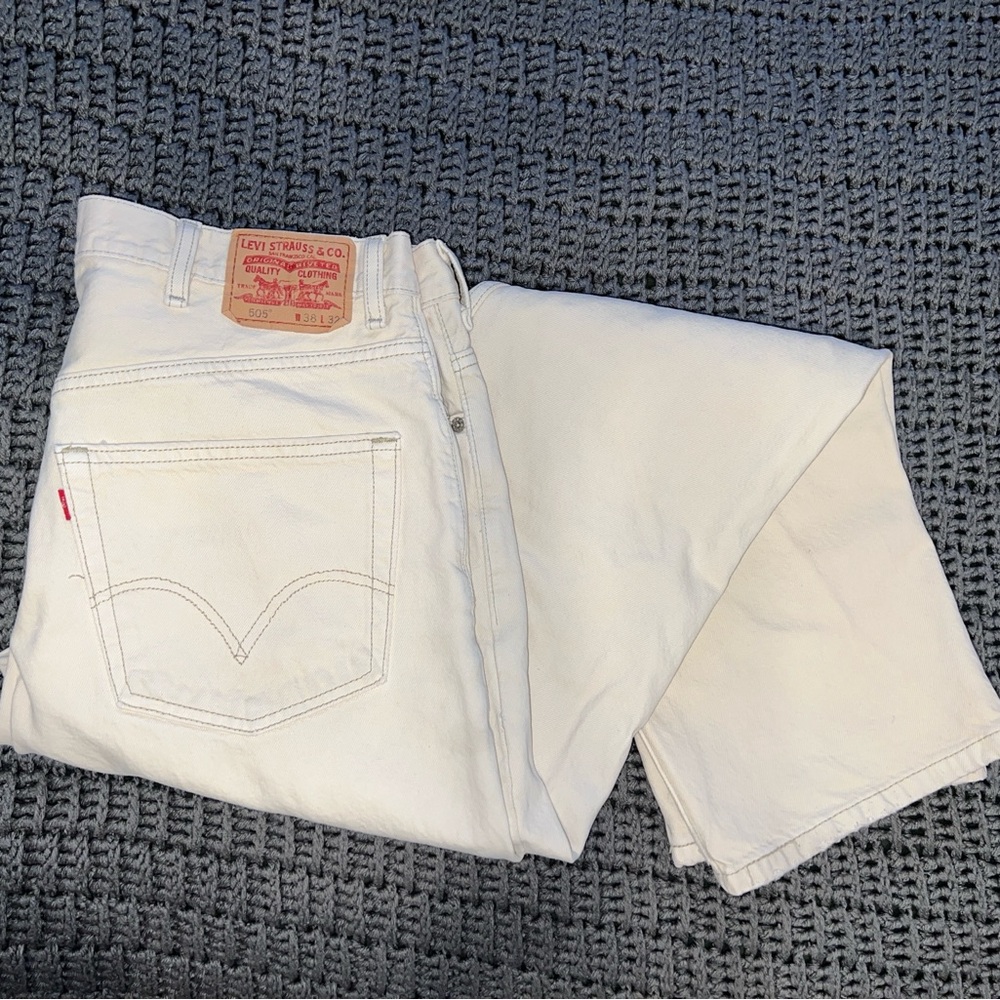 Levi’s 505 cream colored pants